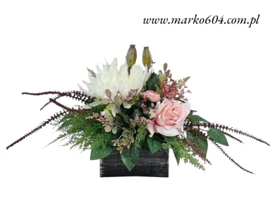 CHRYZANTEMA RÓŻE różowe (1526.9) Kompozycja stroik jesienny na grób cmentarz chryzantemy