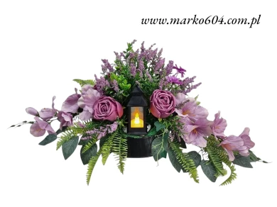 GLADIOLA WRZOS + ZNICZ LED (1062.1) Kompozycja wiązanka stroik na cmentarz grób pomnik
